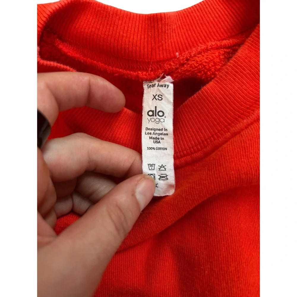 ALO Yoga Red Cropped Crewneck Sweatshirt Long Sleeve Relaxed Fit Raw Hem Size XS